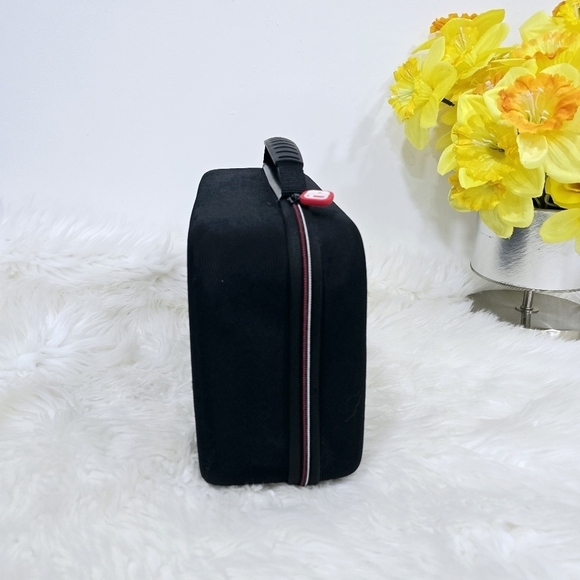 Nintendo Switch Protect and organize your  System with this Officially Nintendo - Picture 5 of 12